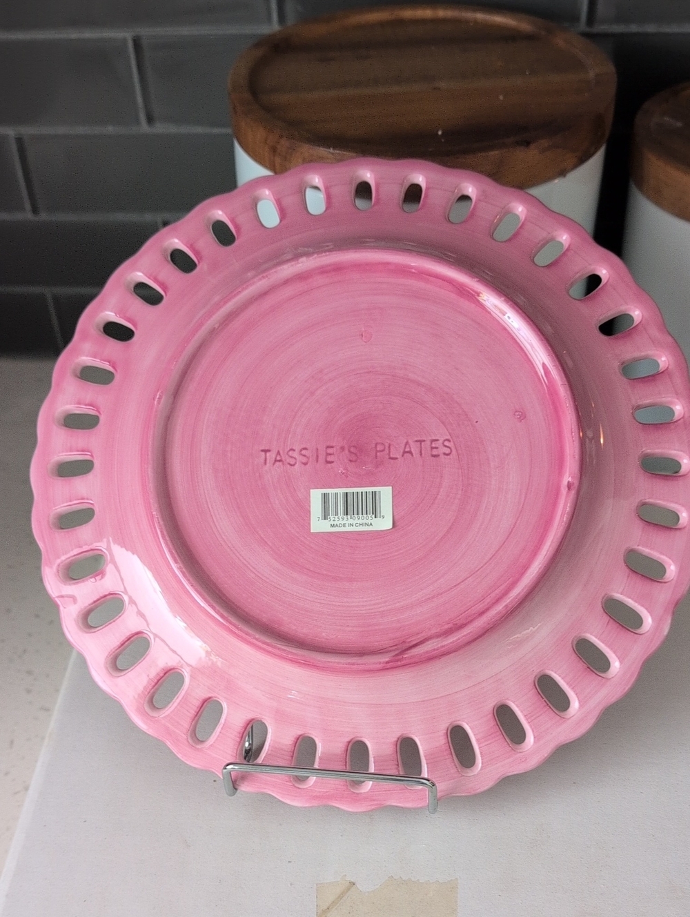 New Tassie's Plate Pink 9" Ribbon Ceramic Plate Set Of 2  Dress Me Up Plates - Picture 4 of 6